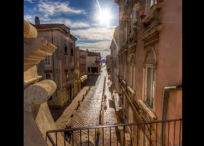 Апартаменты Diadora *