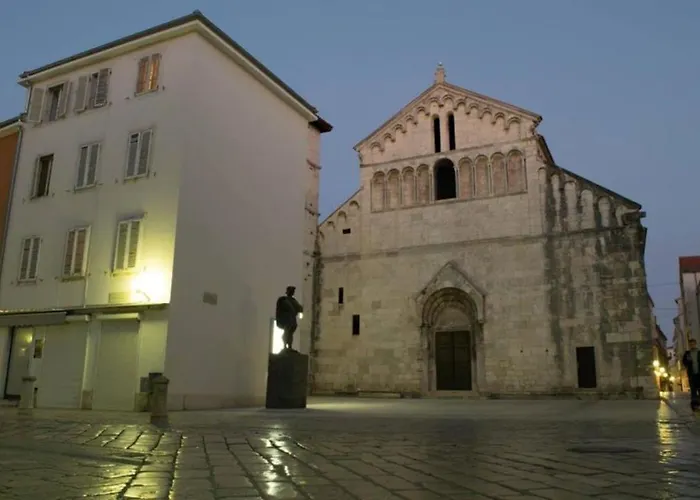 Апартаменты Diadora *