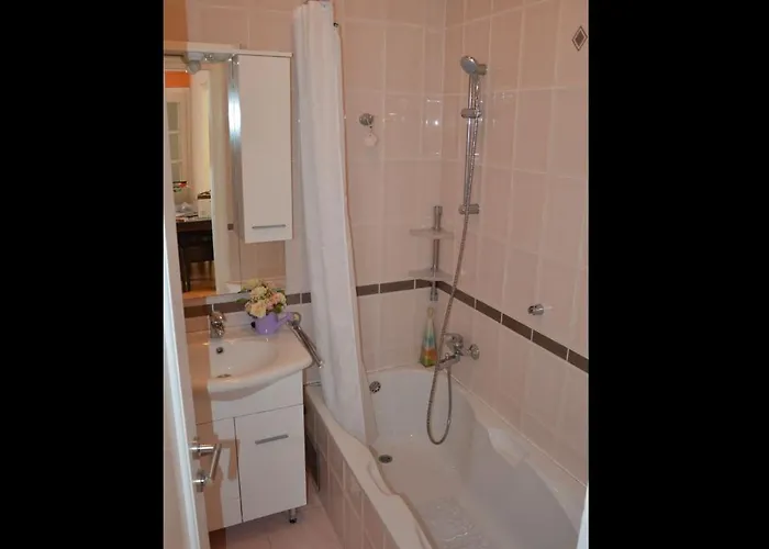 Апартаменты Diadora *